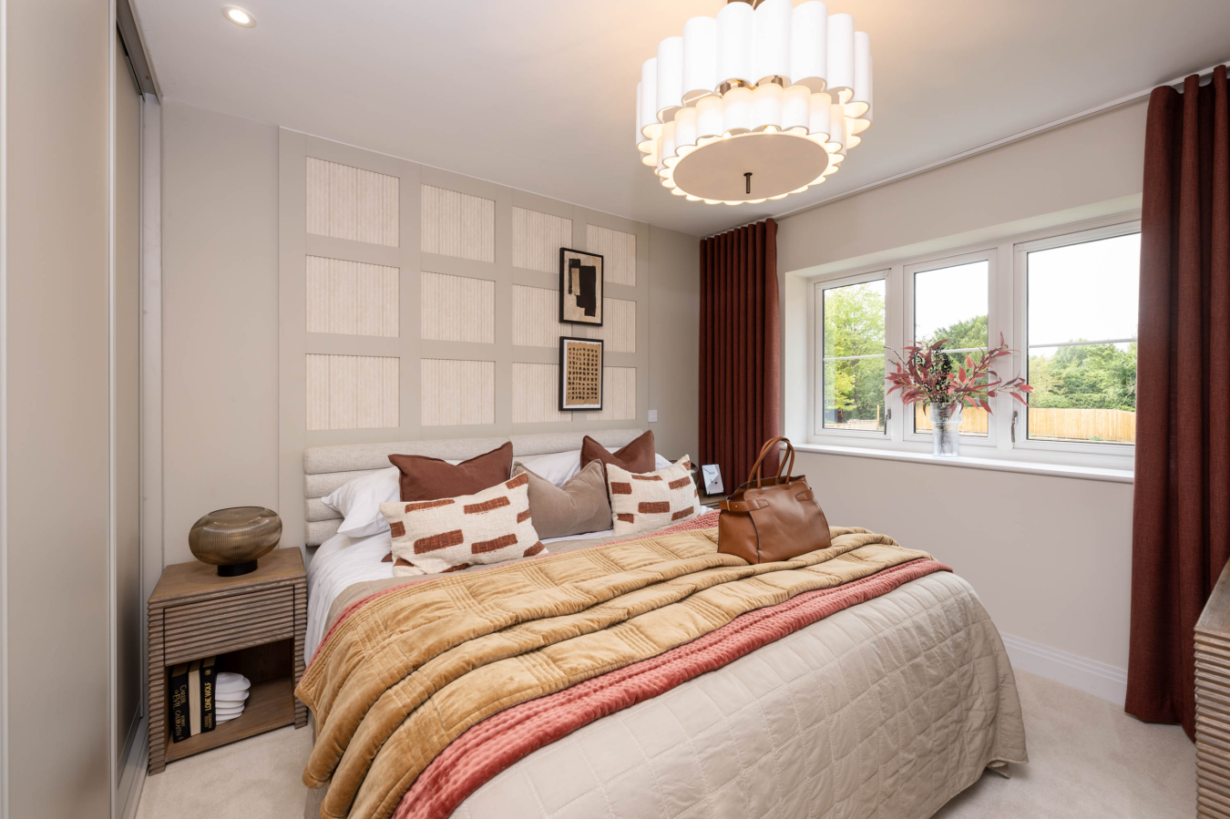 De Havilland Bedroom- show room