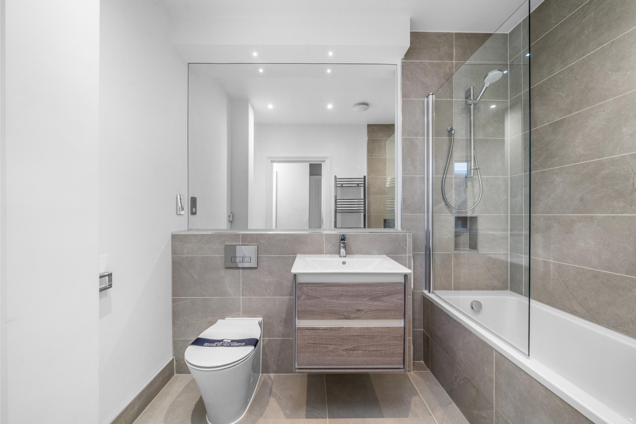 Hillgrove house bathroom plot 21