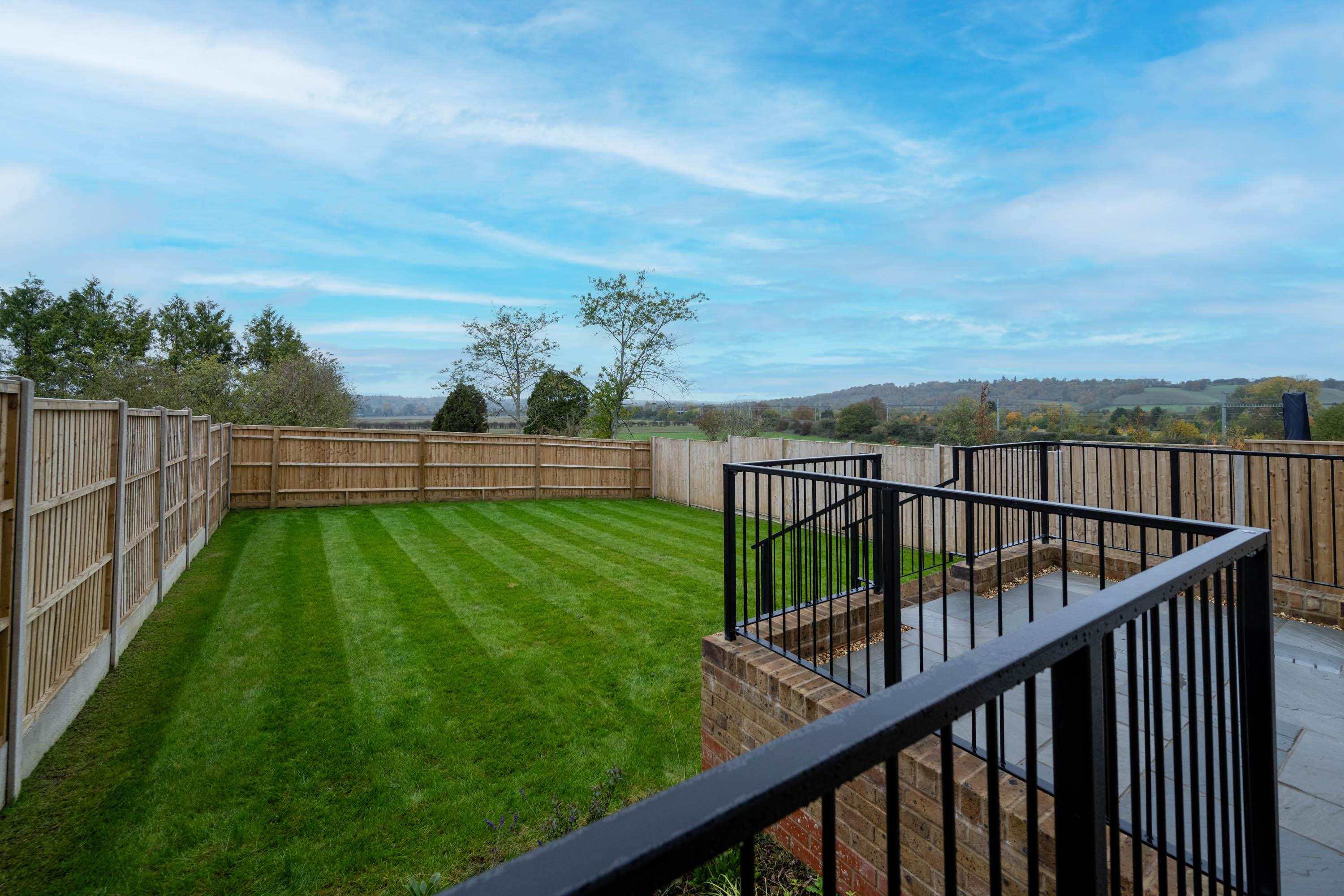 MG home 16- external