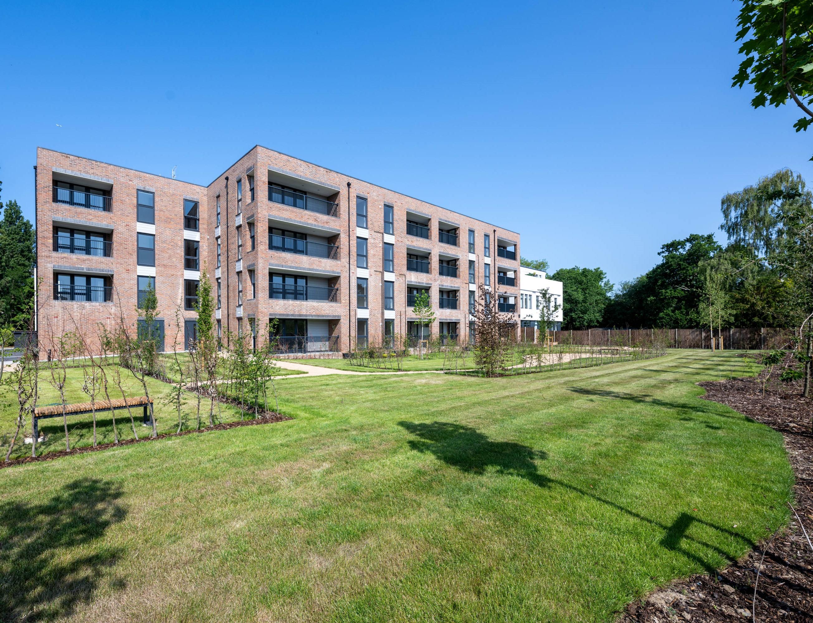 Oaklands Park Willowside House Exterior