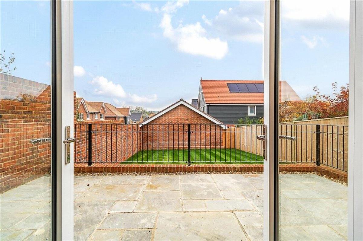 Magna Gardens Show Home Bi-Fold