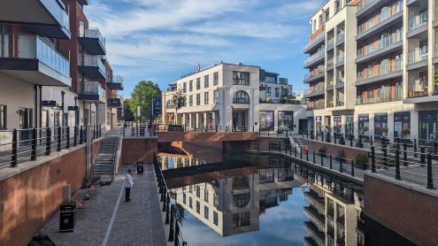 Waterside location hero 2